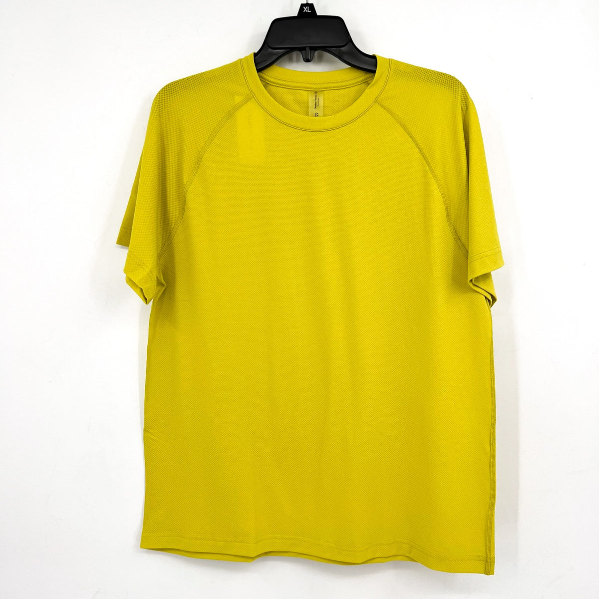 OUTDOOR VOICES Men’s Fast Track Mesh Short Sleeve Shirt Medium Green Apple NWT