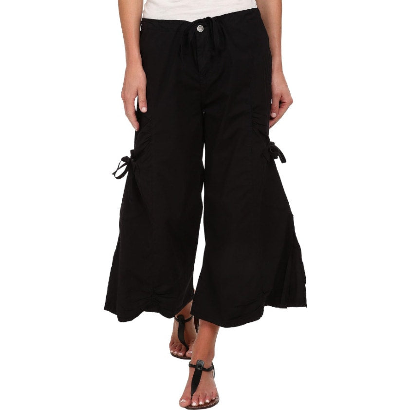XCVI Women's Cargo Gaucho Crop Pants Medium Black Lagenlook Flare Wide Leg NWT