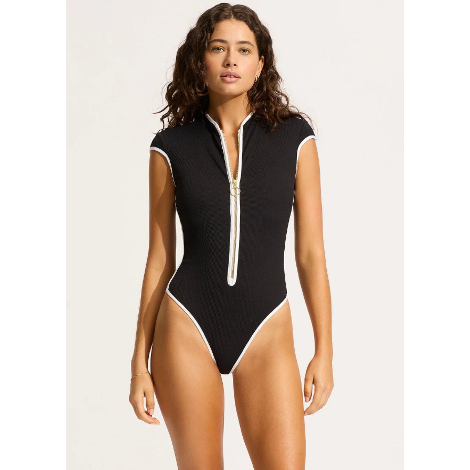 SEAFOLLY Women's Beach Bound One Piece Swimsuit Size 8 Black Zip Cap Sleeve NWT