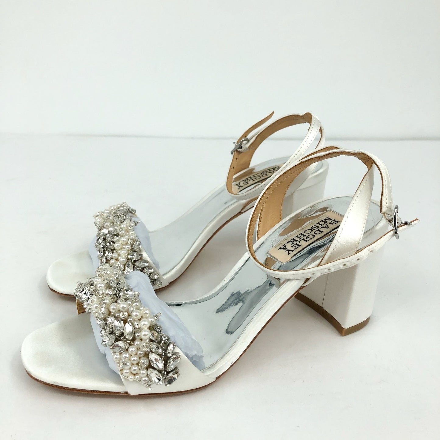 BADGLEY MISCHKA Clara Embellished Evening Sandals US 9.5 White Bridal Heel NIB