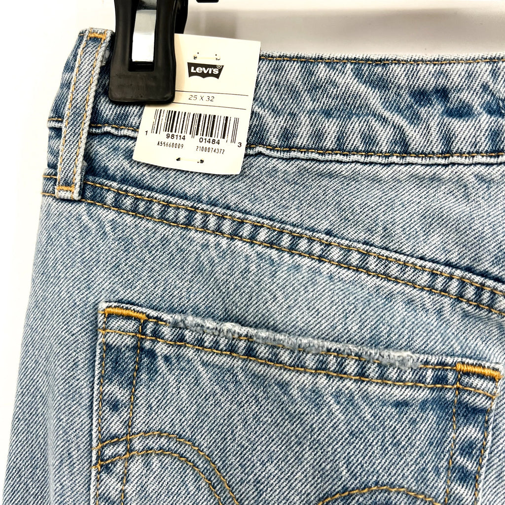 LEVI'S Womens Low Loose Straight Jeans 25x32 Size 0 Light Blue A5566-0001 NWT