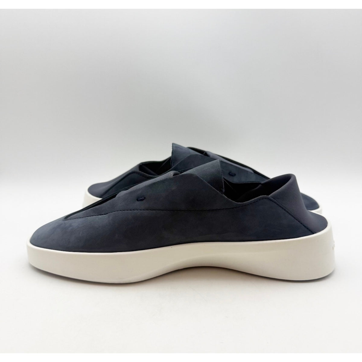 WOLF & SHEPHERD Cruise Ace Slip On Sneakers Mens 7.5 Womens 9 Navy Blue NIB