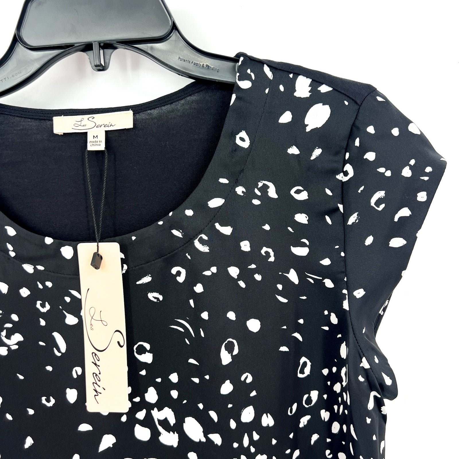 LES SEREIN Womens Speckled Short Sleeve Top Medium Black White Round Neck NWT