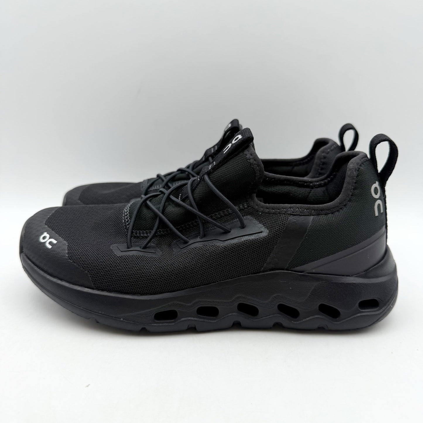 On Kids Cloudleap Running Sneakers US 1.5 EU 33 Black Athletic NIB