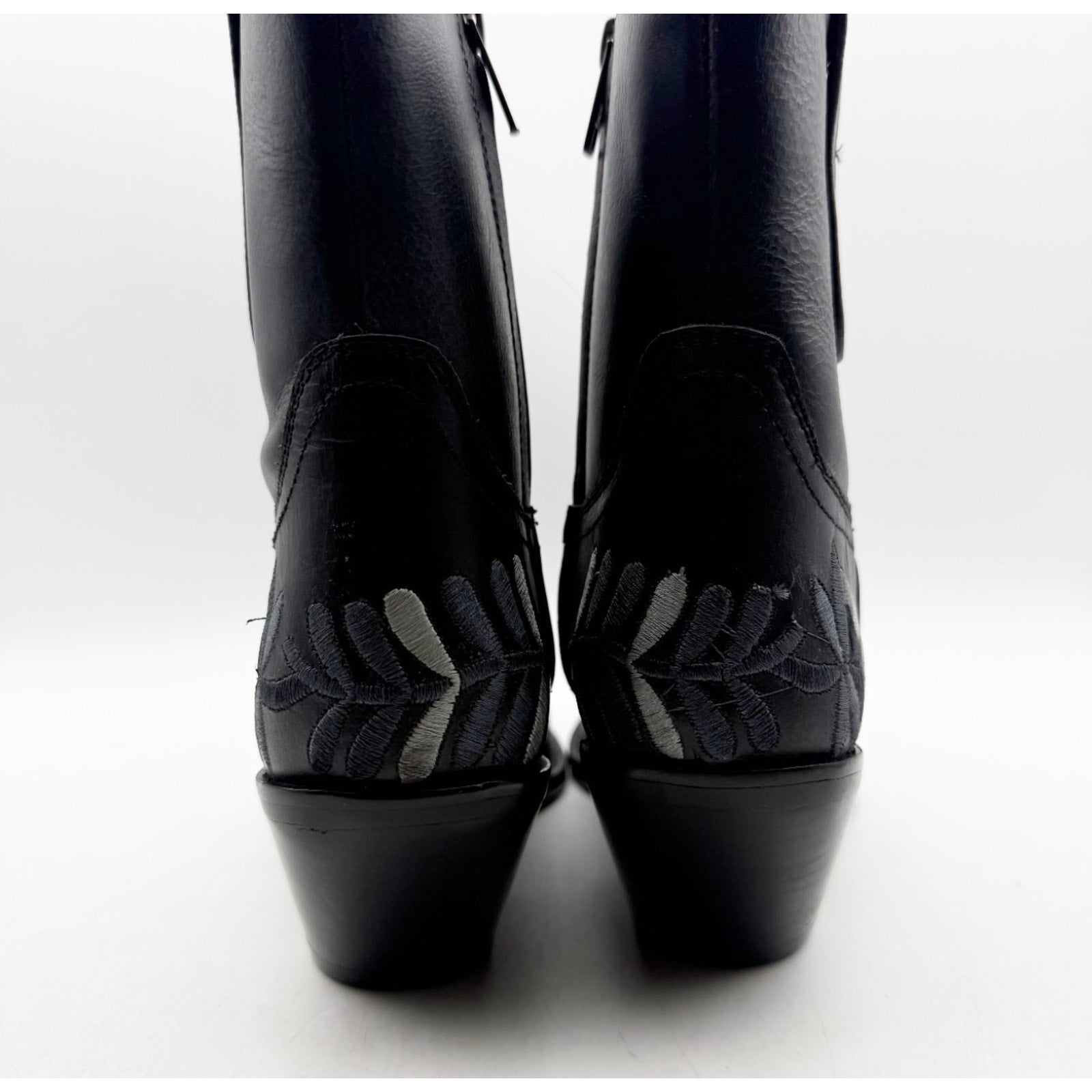 Diba True Women's Cains Ville Western Bootie Size 7M Black Charcoal Leather NWOB