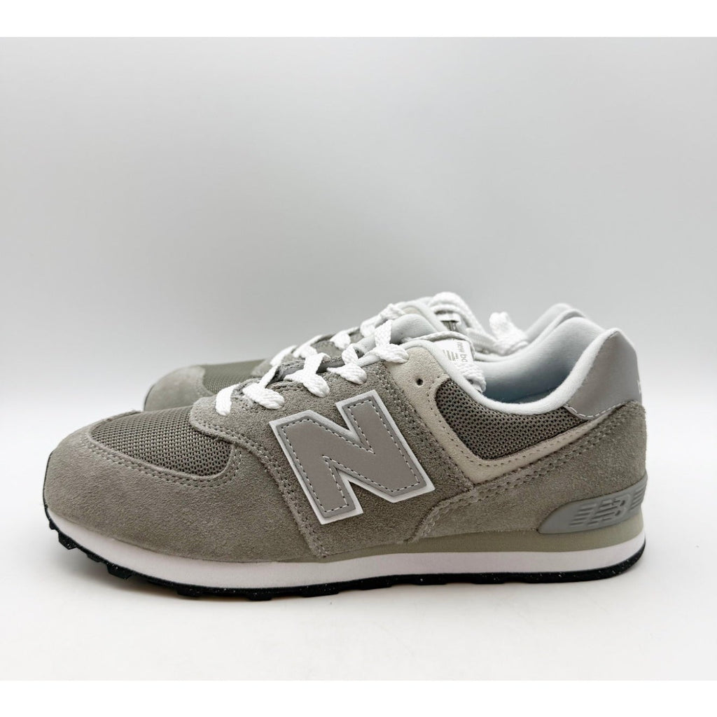 New Balance Boys Classics 574 Core Sneakers US 5.5 EU 38 Grey White Athletic NIB