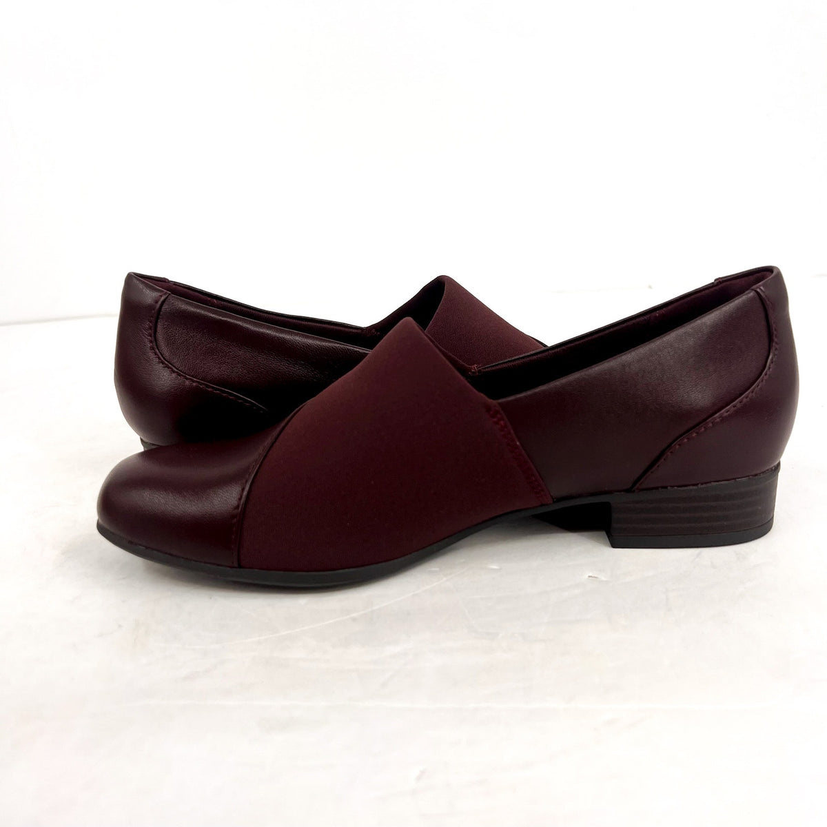 CLARKS Womens Juliet Gem Slip On Flats Loafers Size 6.5 Red Burgundy Leather NIB