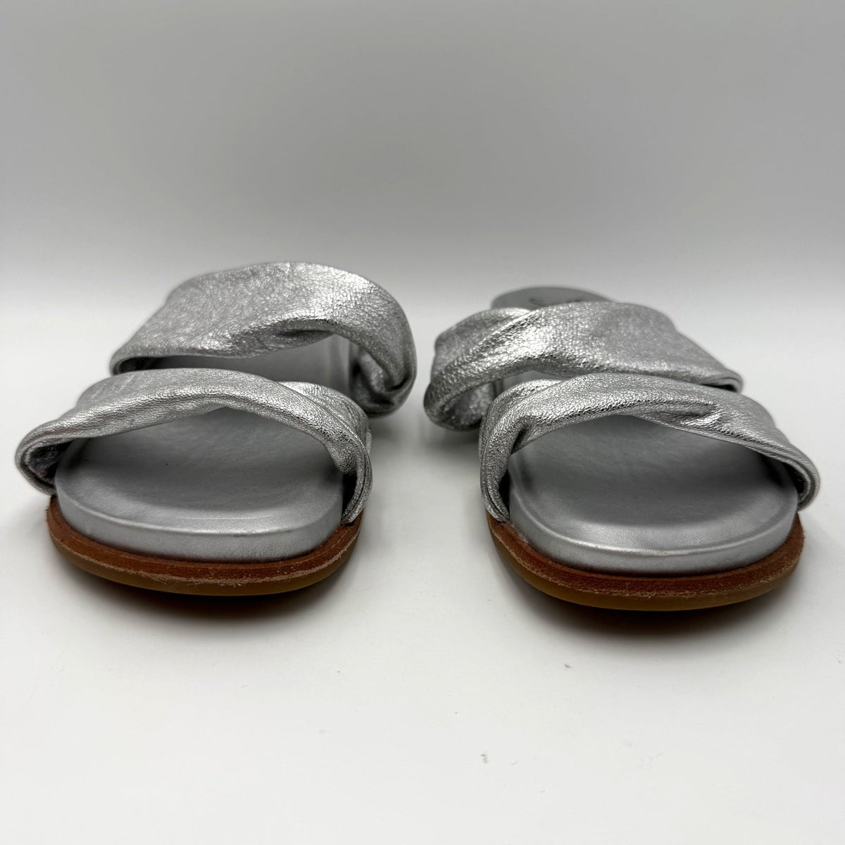 Sofft Womens Ainsworth Slide Sandals Size 7 Silver Metallic Leather NWOB