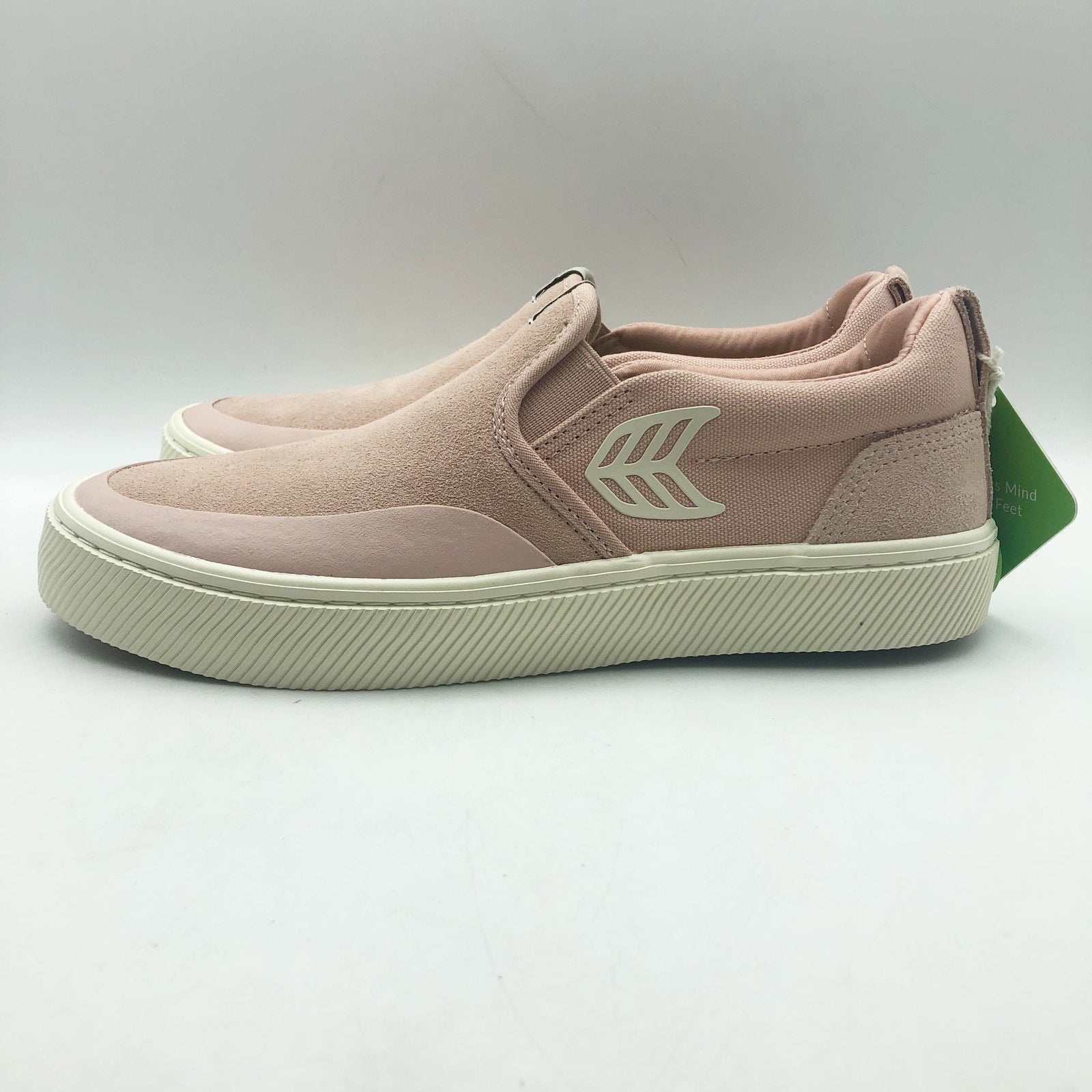Cariuma Womens Skate Pro Slip On Sneakers Size 7 Rose Pink Suede NIB