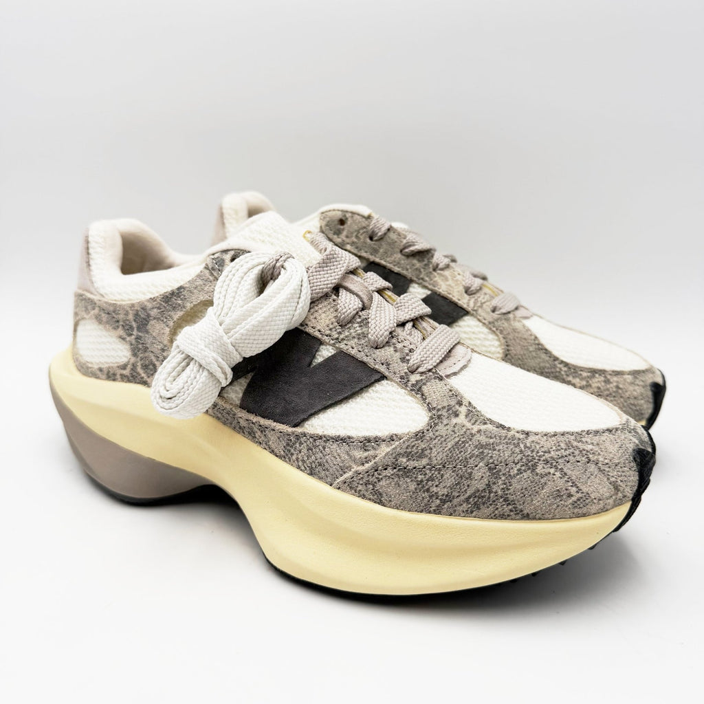 New Balance WRPD Casual Sneakers Mens 6 Womens 7.5 WIDE Grey Snakeskin NWOB