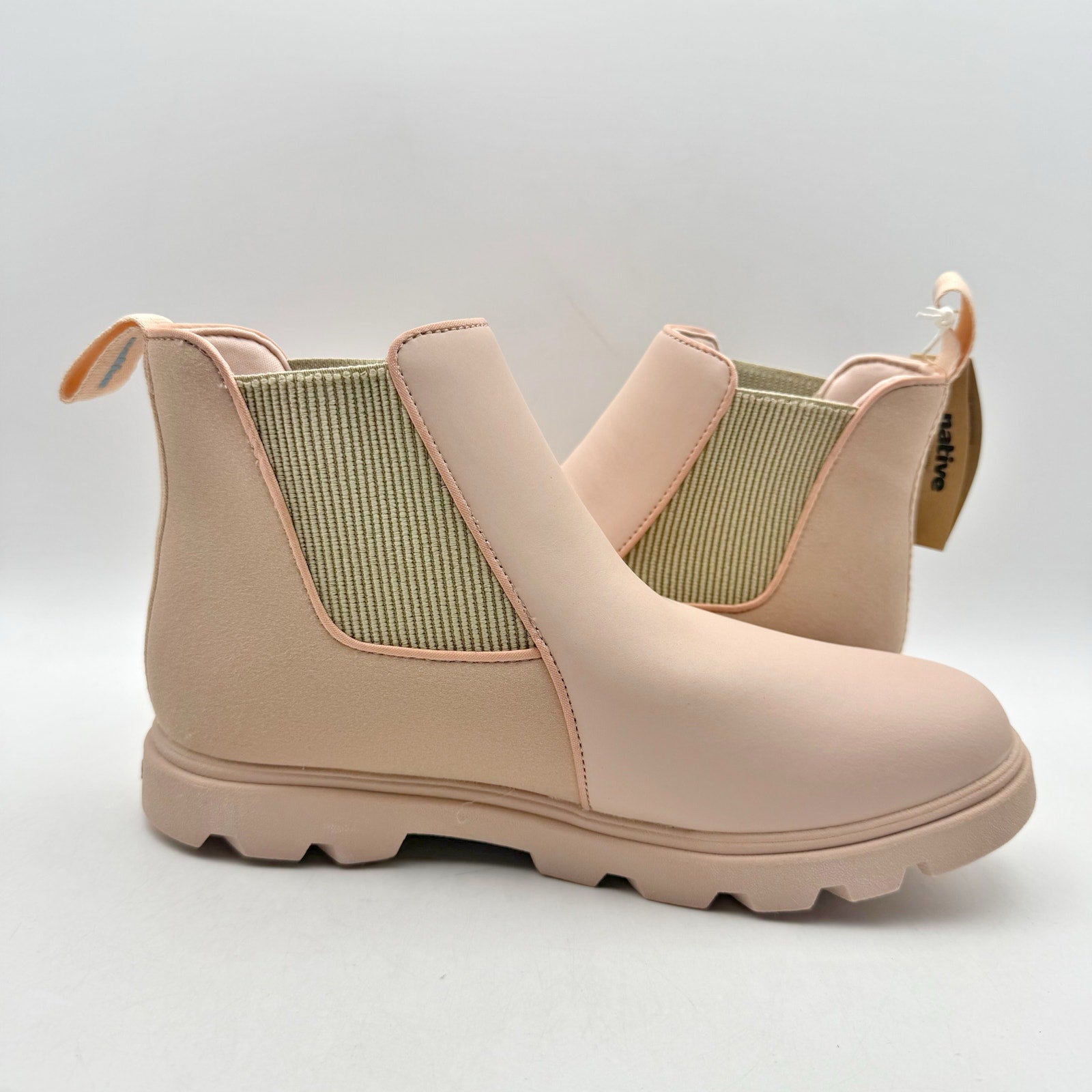 Native Girls Kensington Treklite Booties US 6 EU 39 Pink Water Resistant NIB