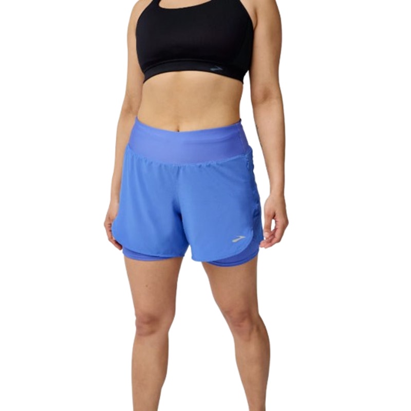 BROOKS Women's Chaser 5" 2-in-1 Shorts 2.0 Medium Bluebell Atheltic NWT