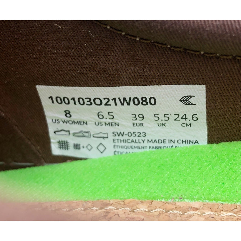 Cariuma Womens OCA Low Canvas Sneaker Size 8 Brown Pantone Contrast Thread NIB