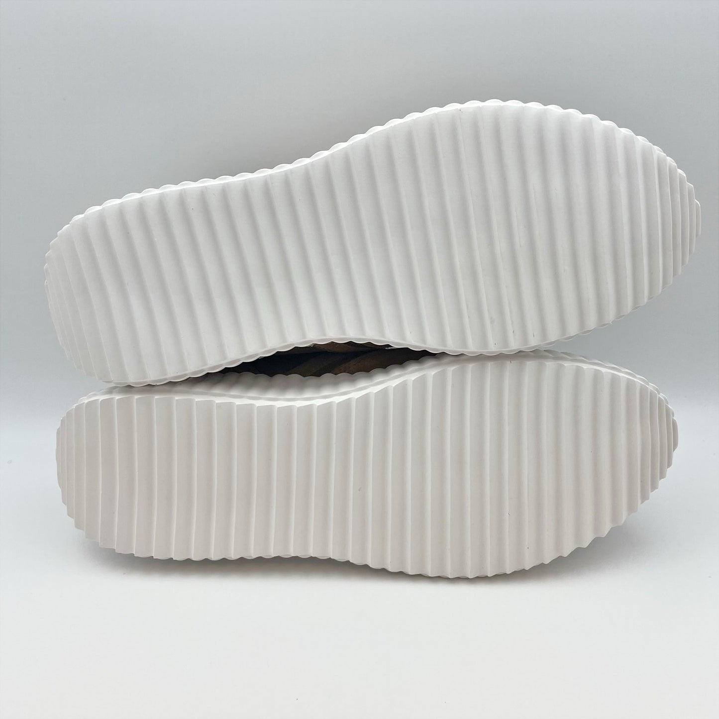 Steve Madden Women's Shereen Suede Sneaker Chestnut Brown Size 8