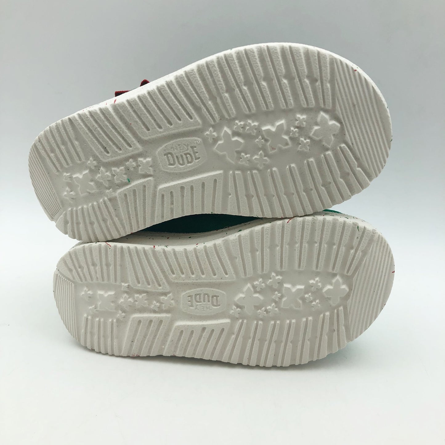 Hey Dude Boys Wally Holiday Elf Slip-On Casual Shoes Size 6 Green Red NWOB