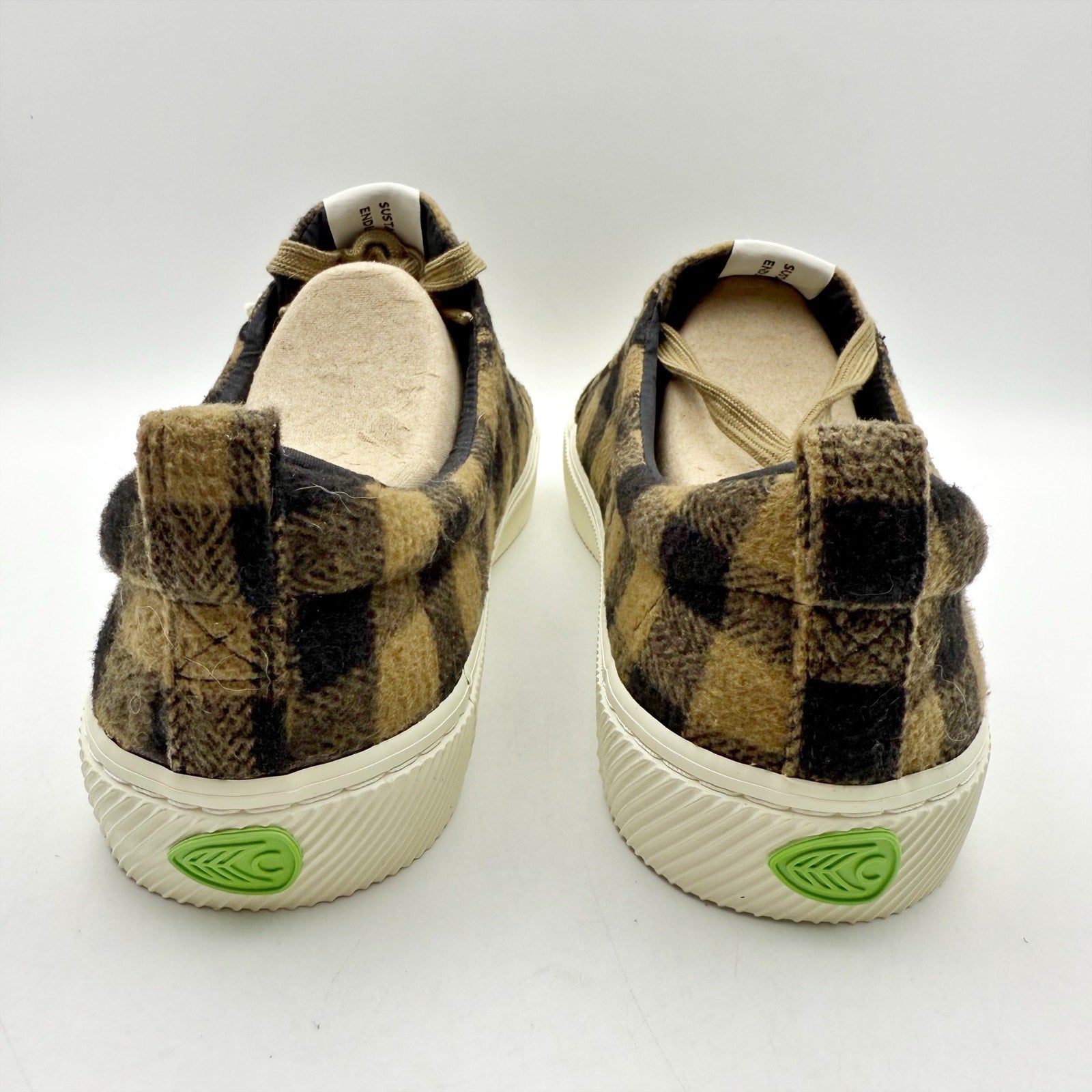 Cariuma Mens OCA Low Sneakers US 11 EU 44 Brown Plaid Organic Cotton NIB