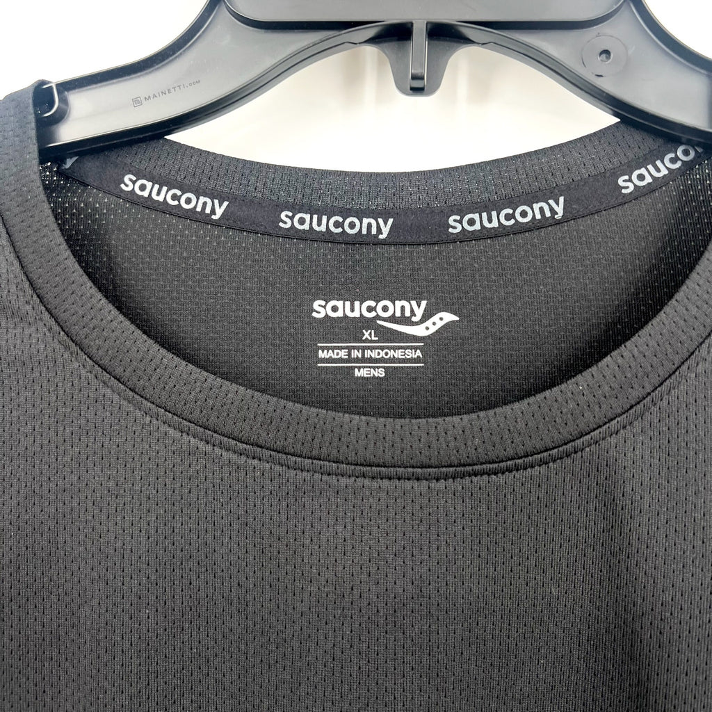 SAUCONY Men's Stopwatch Running T-Shirt XL Black Short Sleeve NWT