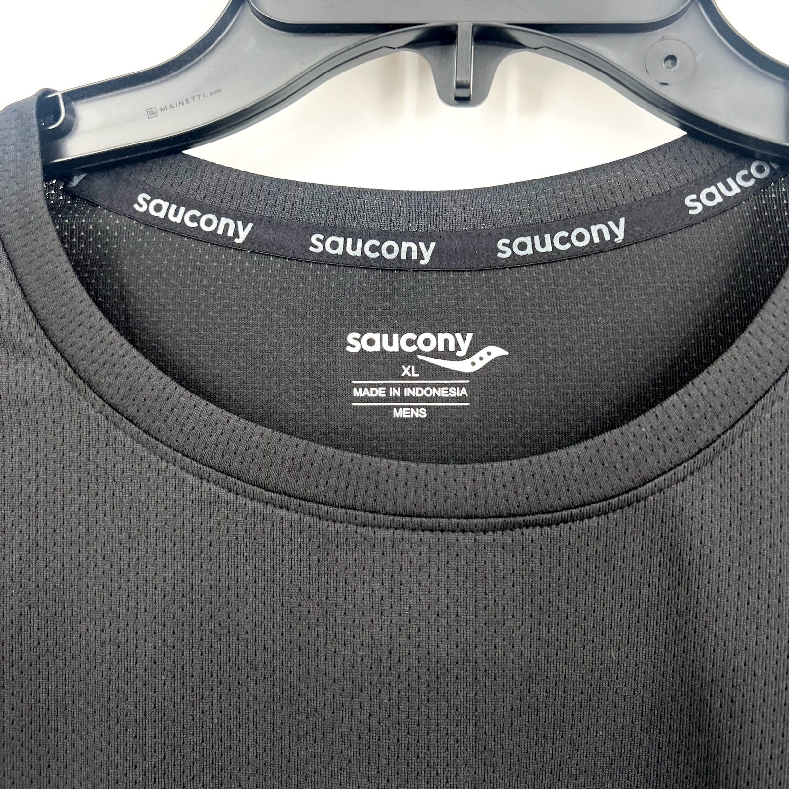 SAUCONY Men's Stopwatch Running T-Shirt XL Black Short Sleeve NWT