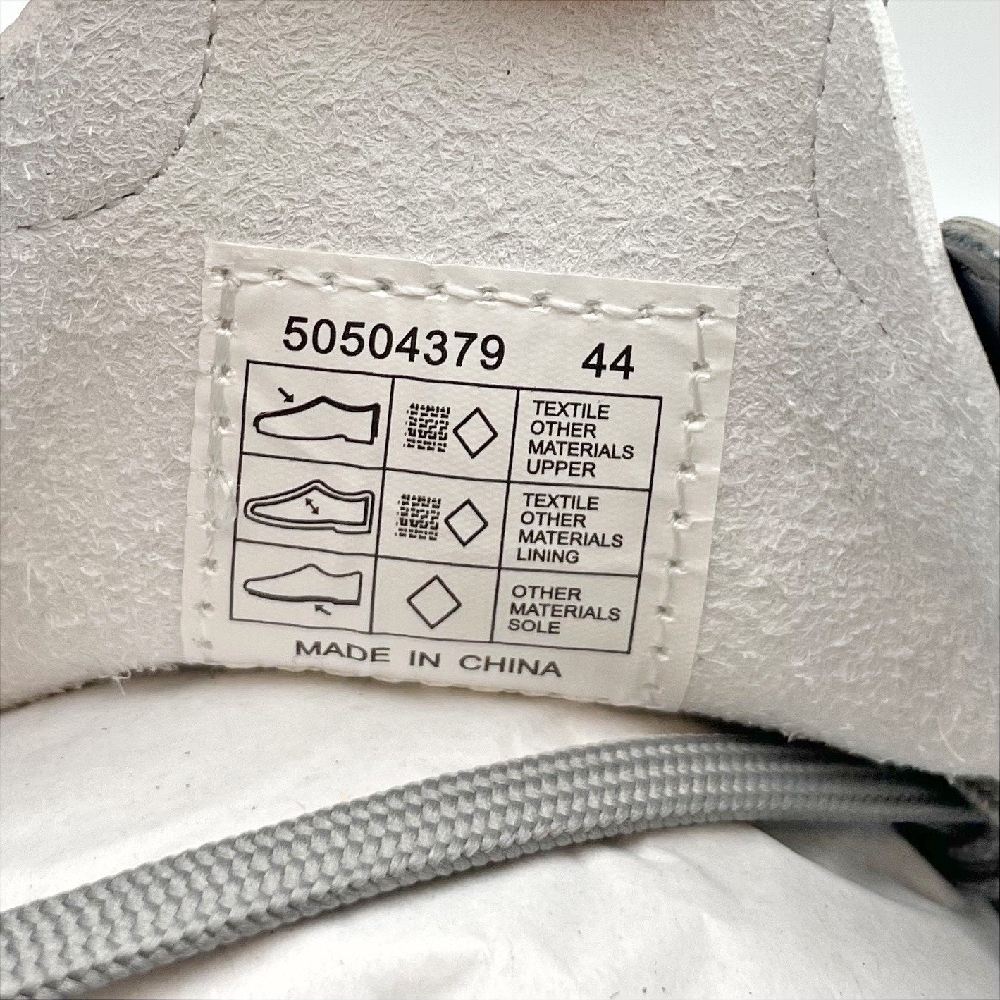 HUGO Mens Kane Runner Sneakers US 11 EU 44 White Athletic NIB