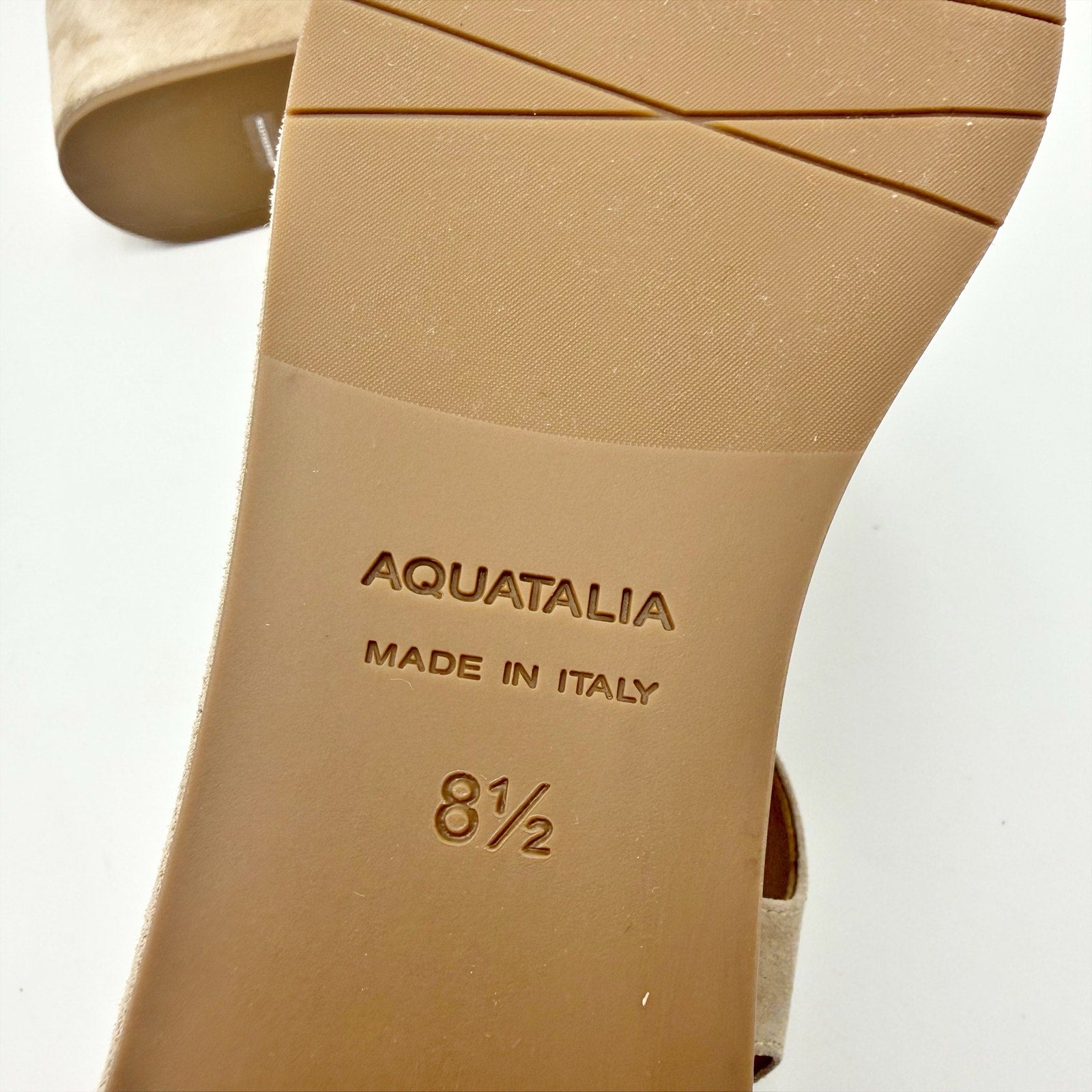Aquatalia Womens Dinah Wedge Sandals Size 8.5 M Beige Suede Platform NWOB