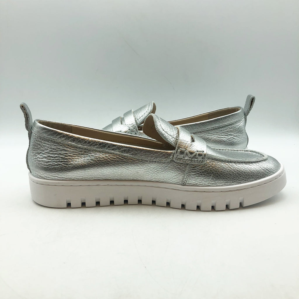 VIONIC Womens Uptown Loafers Size 8.5 Wide Silver Metallic Leather Slip-ons NIB