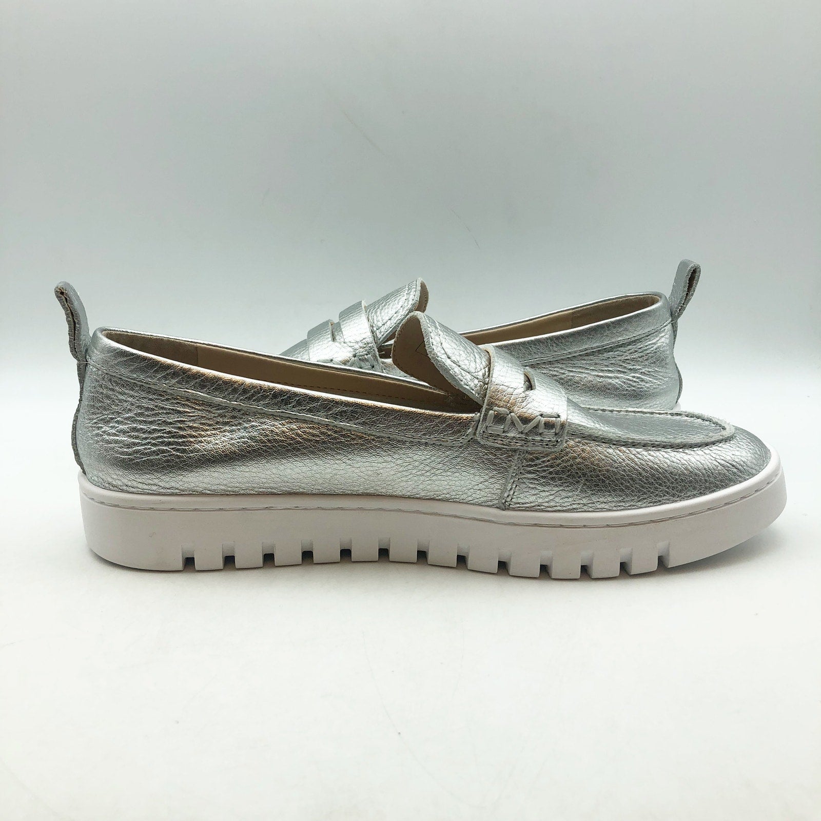 VIONIC Womens Uptown Loafers Size 8.5 Wide Silver Metallic Leather Slip-ons NIB
