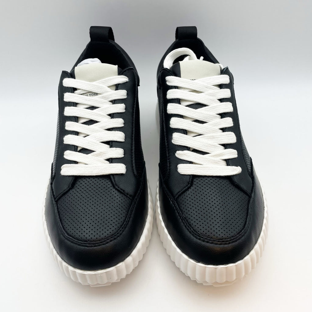 Steve Madden Womens Shock Casual Sneaker US 7.5 M Black Leather Lace-Up NIB