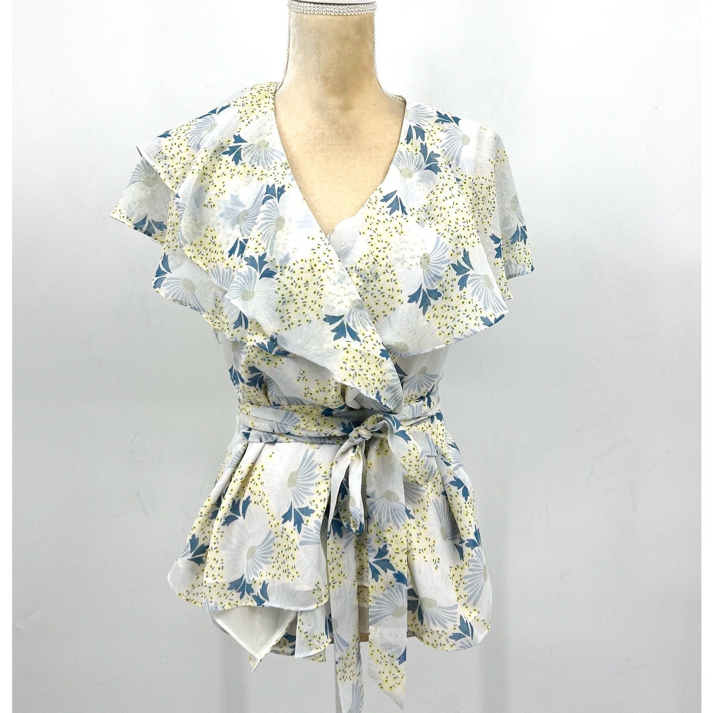 TED BAKER Women's Gemmiaa Wrap Top TED 3 US Large Sky Blue Floral Ruffle NWT