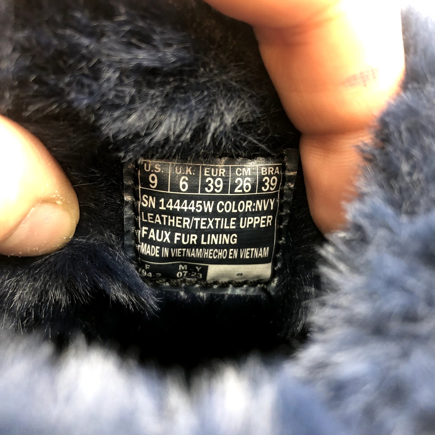 Skechers Womens On-the-GO City Suede Boots 9 WIDE Navy Blue Water Repellent NIB