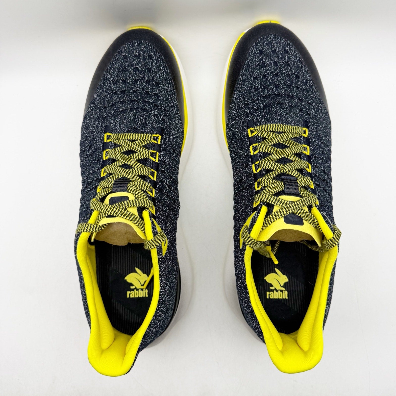 Rabbit Mens Dream Chaser Running Shoes US 11 Black Yellow Athletic Sneakers NIB