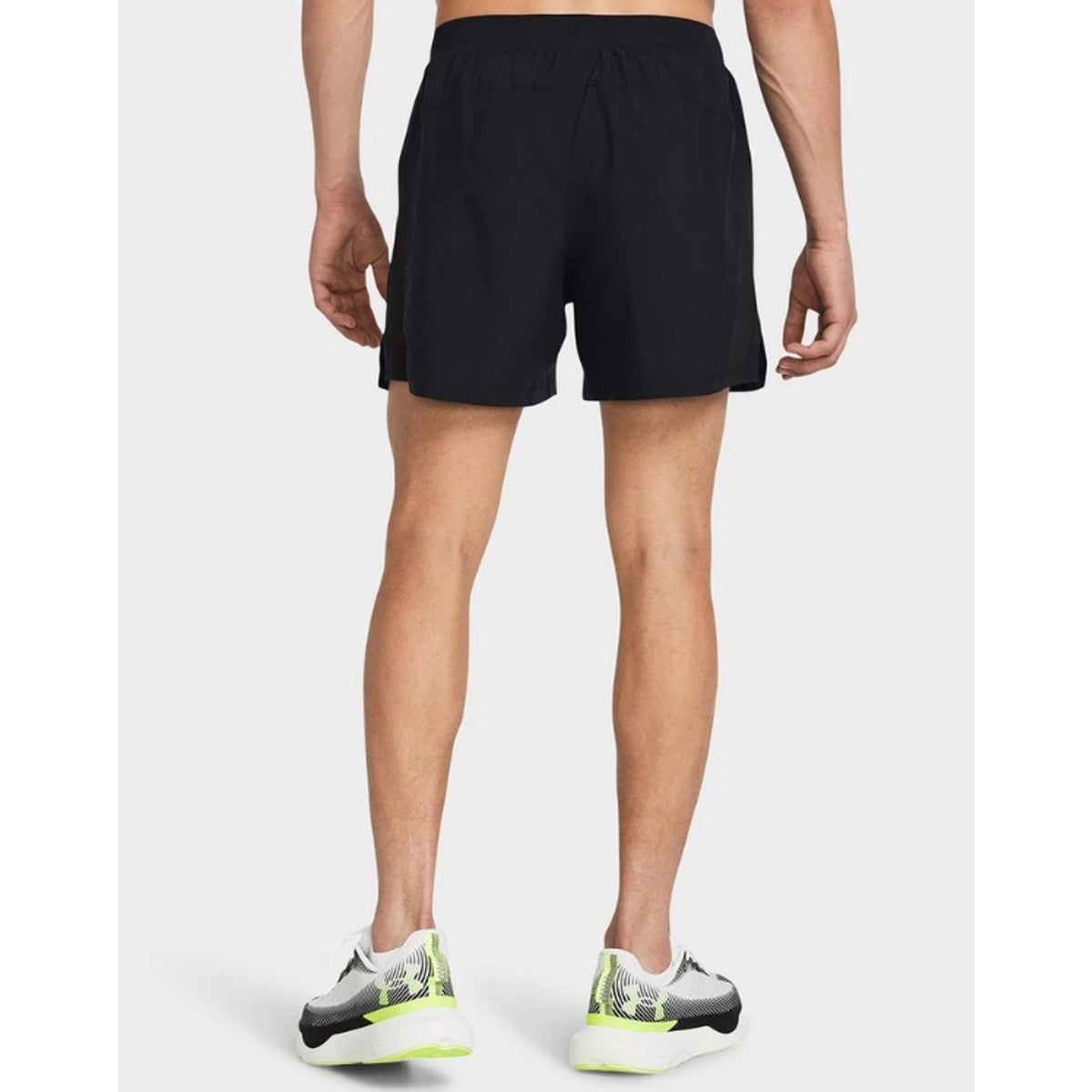 UNDER ARMOUR Men's UA Launch Athletic Shorts Medium Black 5'' Inseam NWT