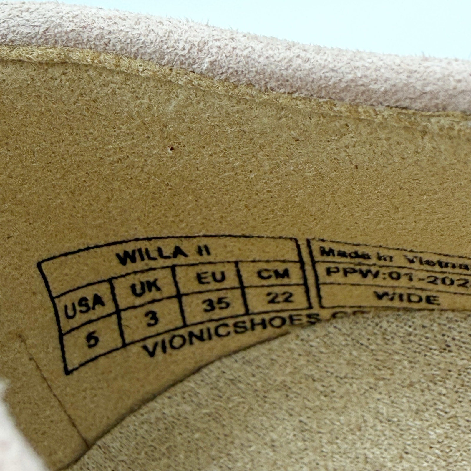 Vionic Womens Willa ll Flat Loafers US 5 WIDE EU 35 Pink Suede Slip On NIB