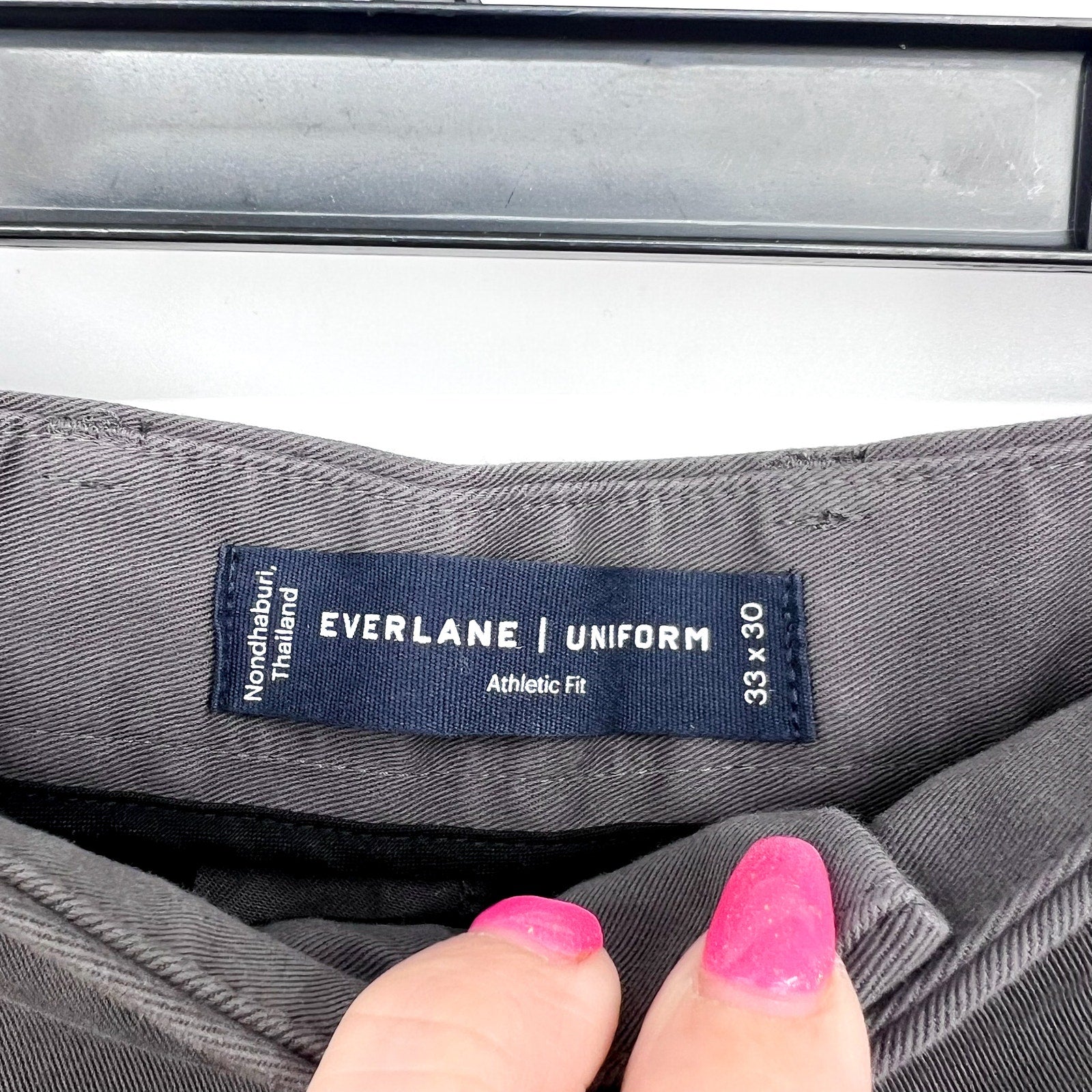 EVERLANE Uniform Mens Performance Chino Pants 33x30 Slate Grey Athletic Fit NWT