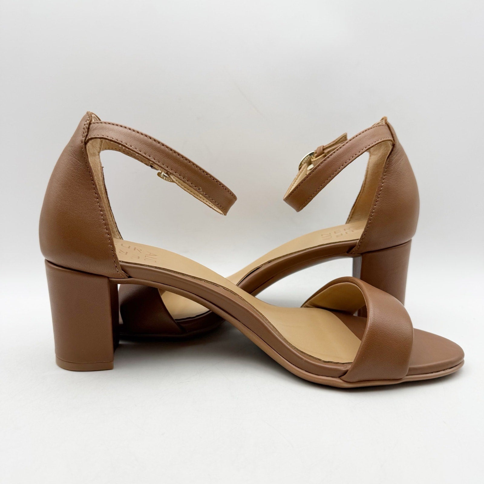 Naturalizer Womens Vera Sandals US 9 Wide Brown Block Heel Ankle Strap NWOB