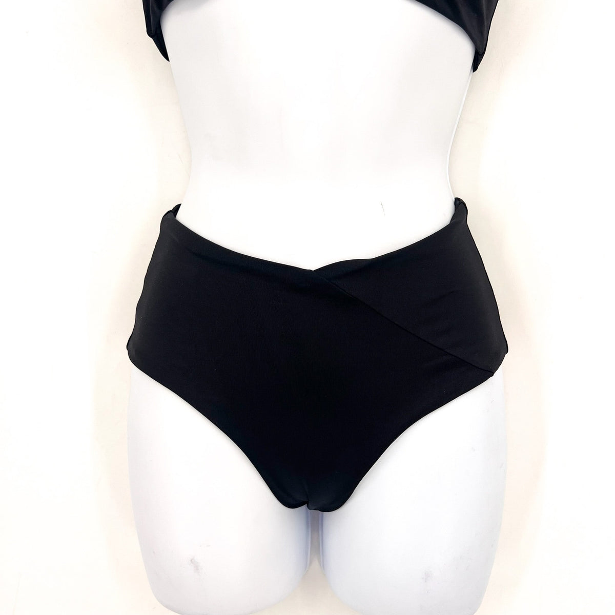 L*SPACE Women's High Tide Bikini Swim Set Small Black Stretch Adjustable NWT