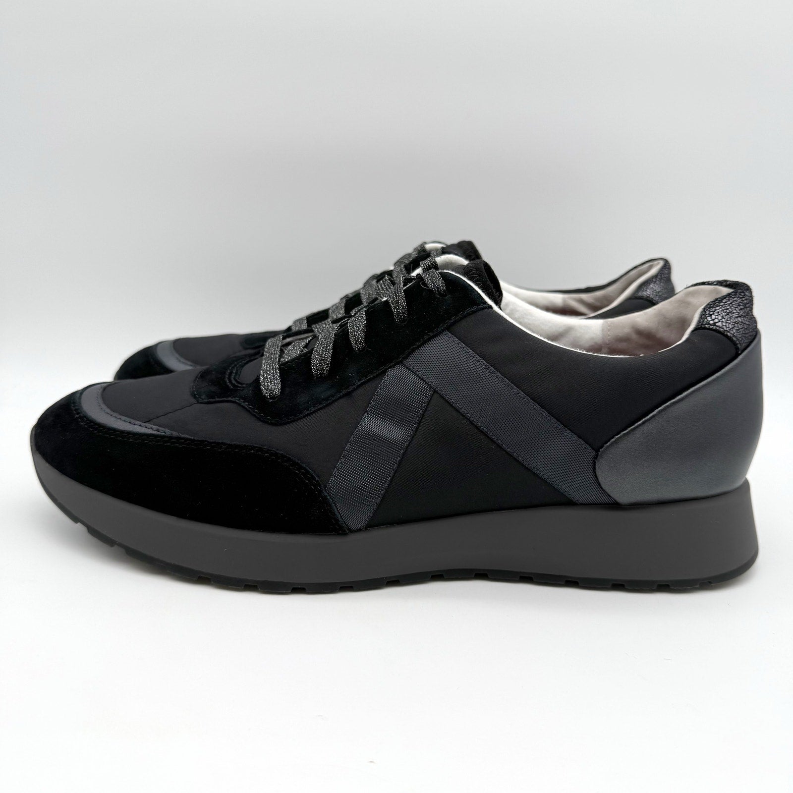 Munro Womens Piper Sneakers US 12 M Black Grey Suede Athletic NWOB