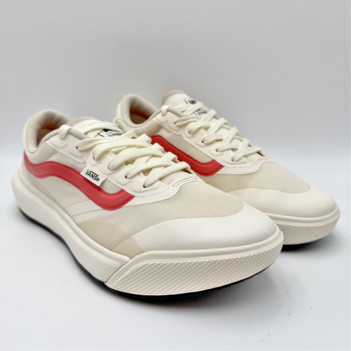 Vans Womens MTE Ultrarange 2.0 RW Sneakers Size 8.5 Cream Pink Leather NIB