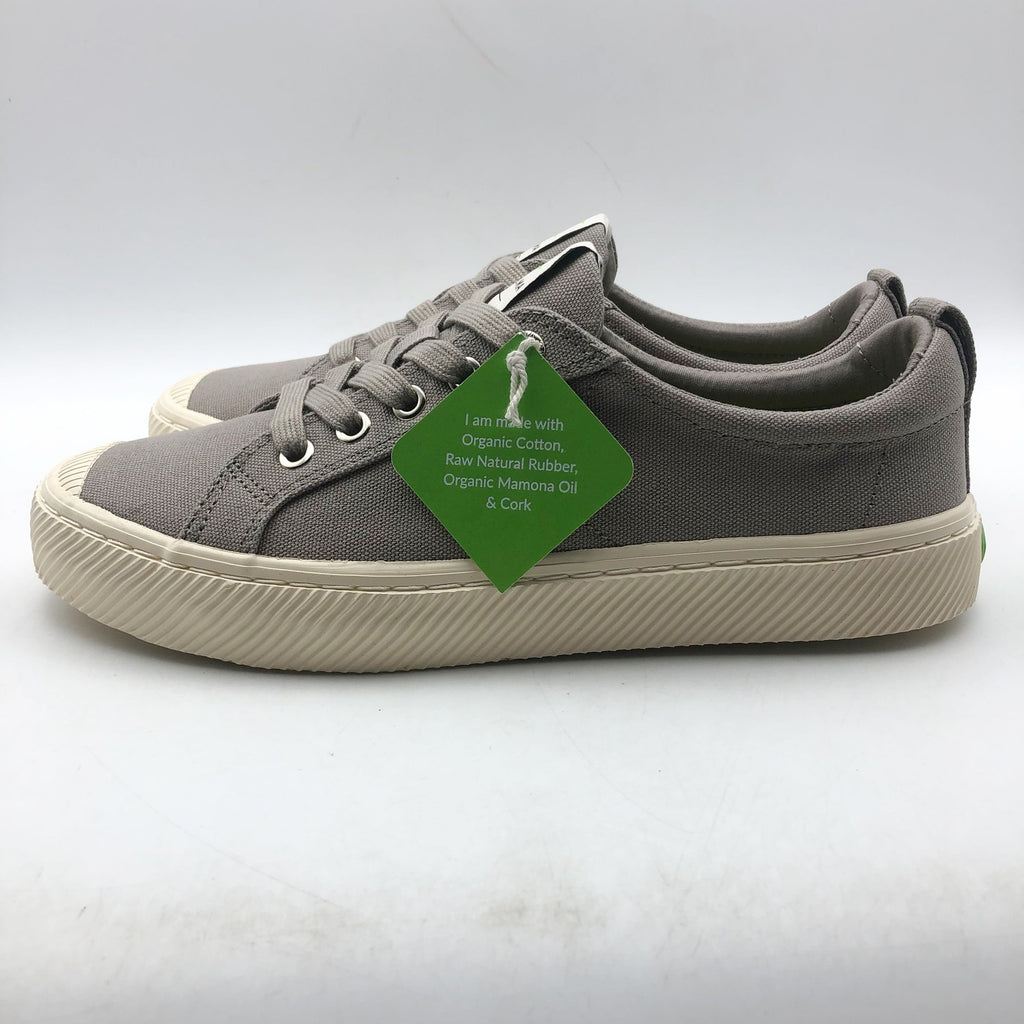 Cariuma OCA Low Canvas Sneakers Men's 9.5 Women's 11 Mystic Grey NIB