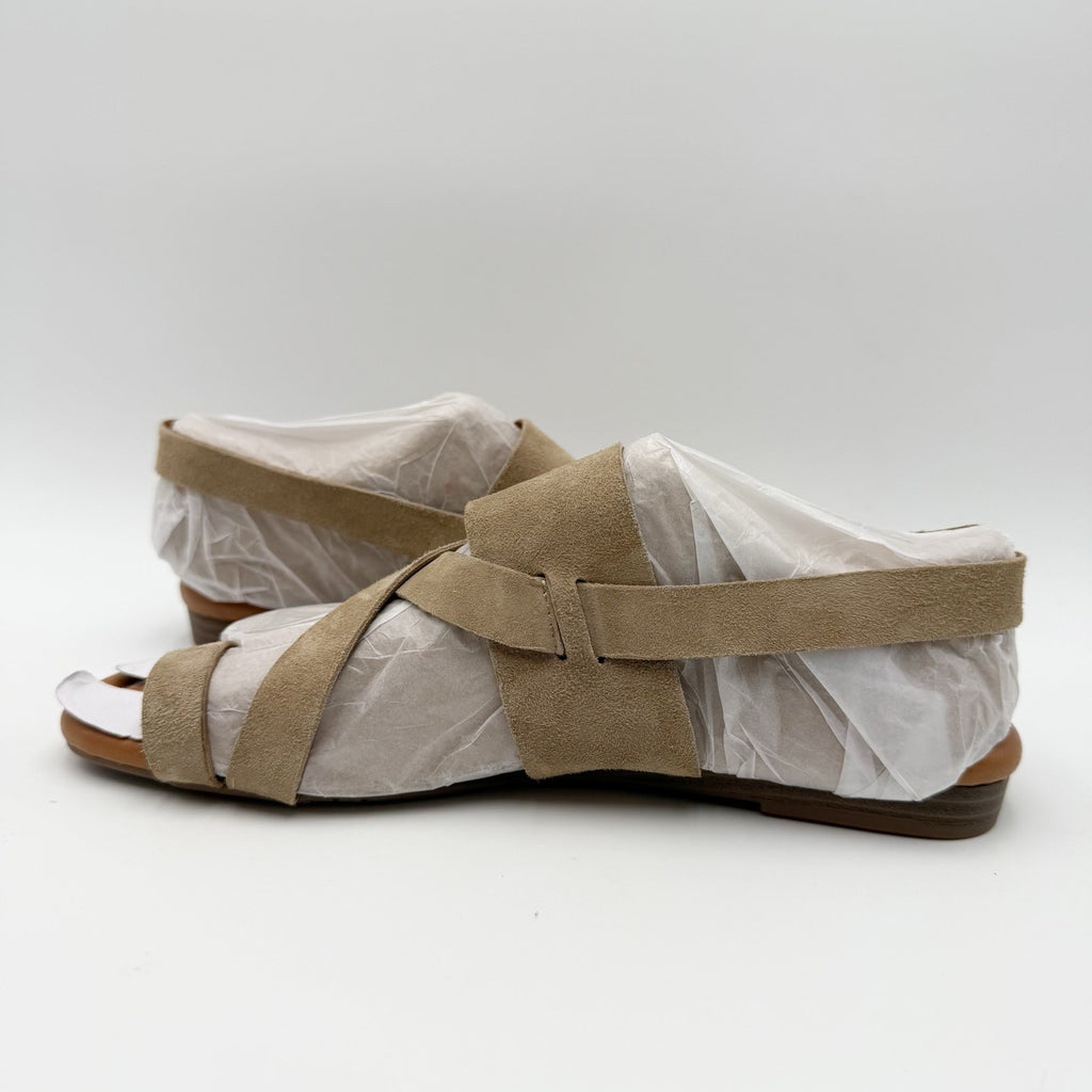 Franco Sarto Womens Gia Flat Sandals Size 7.5 M EU 38 Taupe Tan Suede NWOB