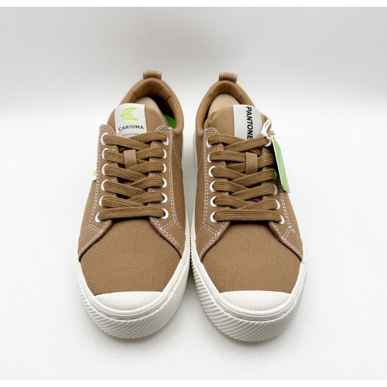 Cariuma OCA Low Canvas Sneakers Womens 10 Mens 8.5 Pantone Brown White NIB