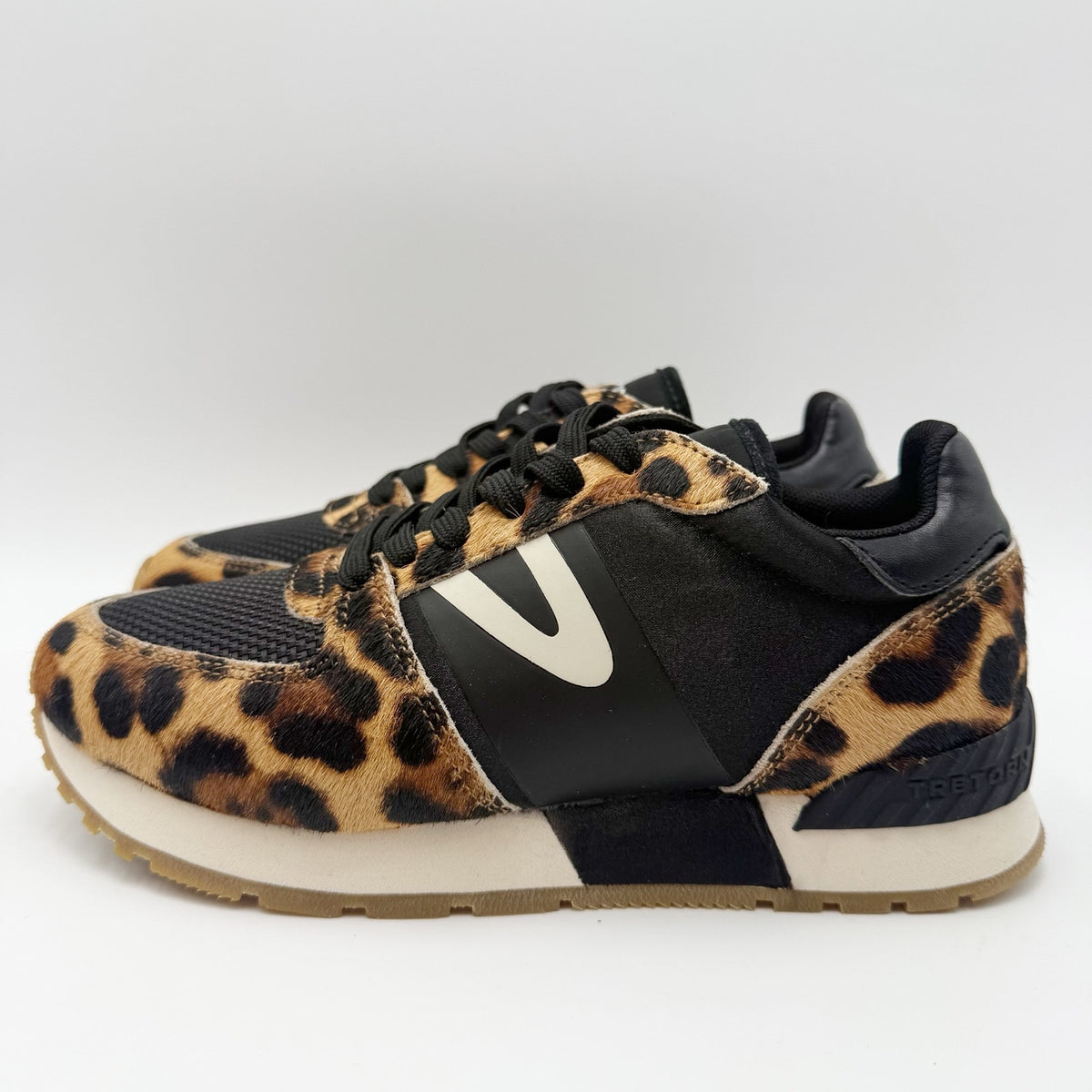 Tretorn Womens Loyola Casual Sneakers Size 5 EU 35 Leopard Black Suede NWOB