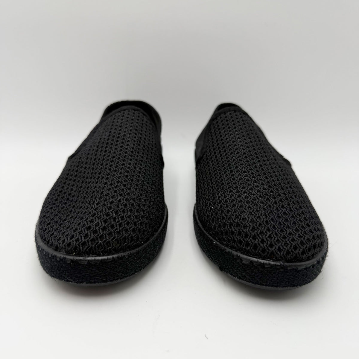 Rivieras Womens Classic Mesh Slip On Shoes Size 7.5 EU 38 Black NIB