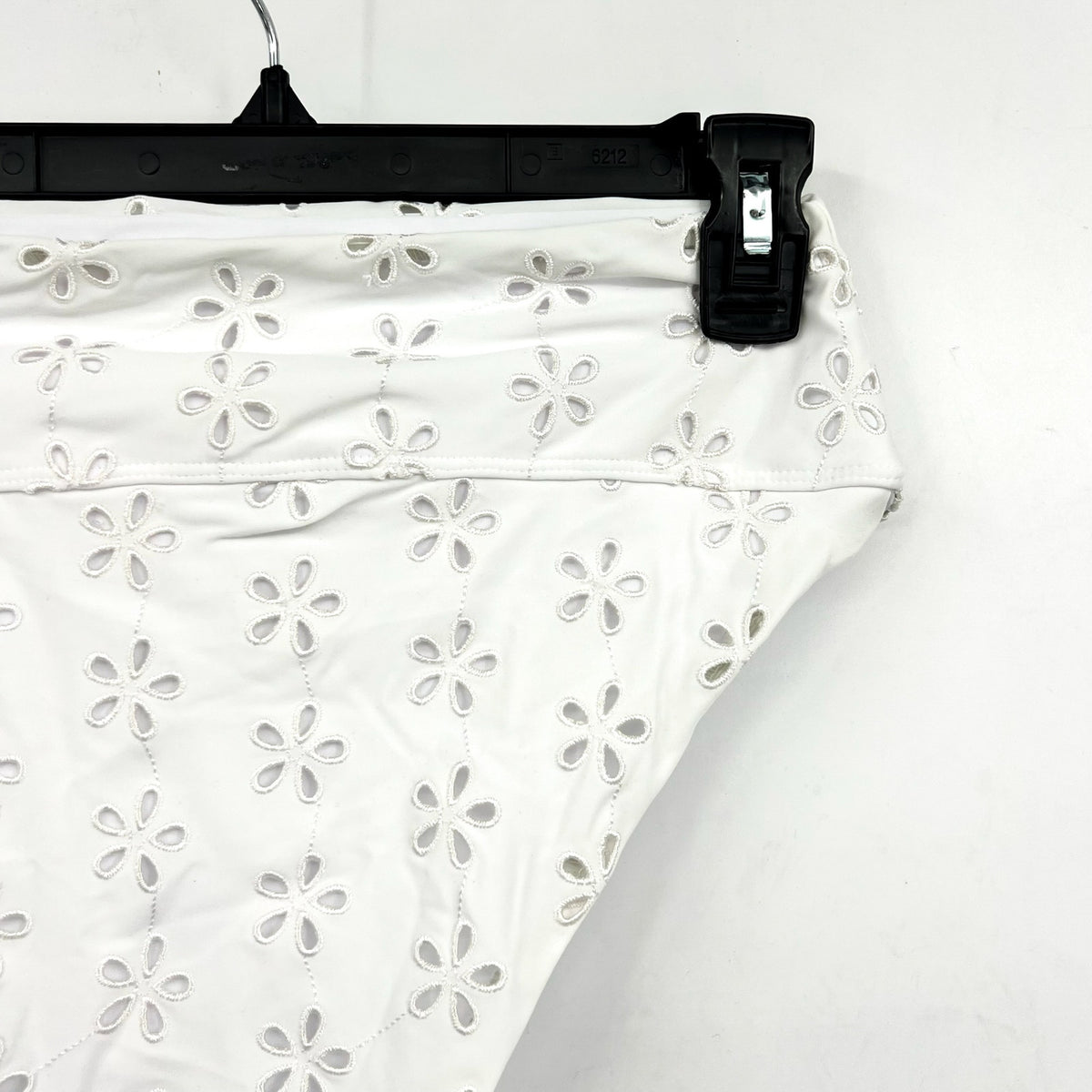 BEACH RIOT Women's Hazel Bikini Bottom Medium White Magnolia Eyelet NWOT