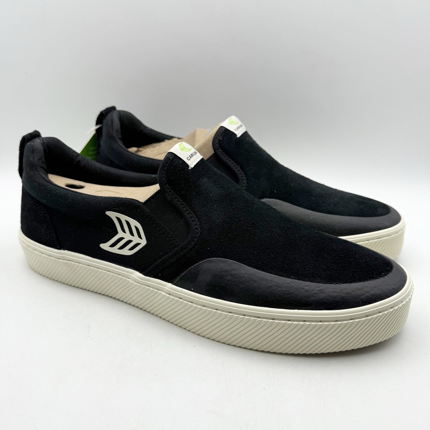 Cariuma Mens Slip On Pro Low Sneakers US 12.5 M EU 46 Black Ivory Suede NIB