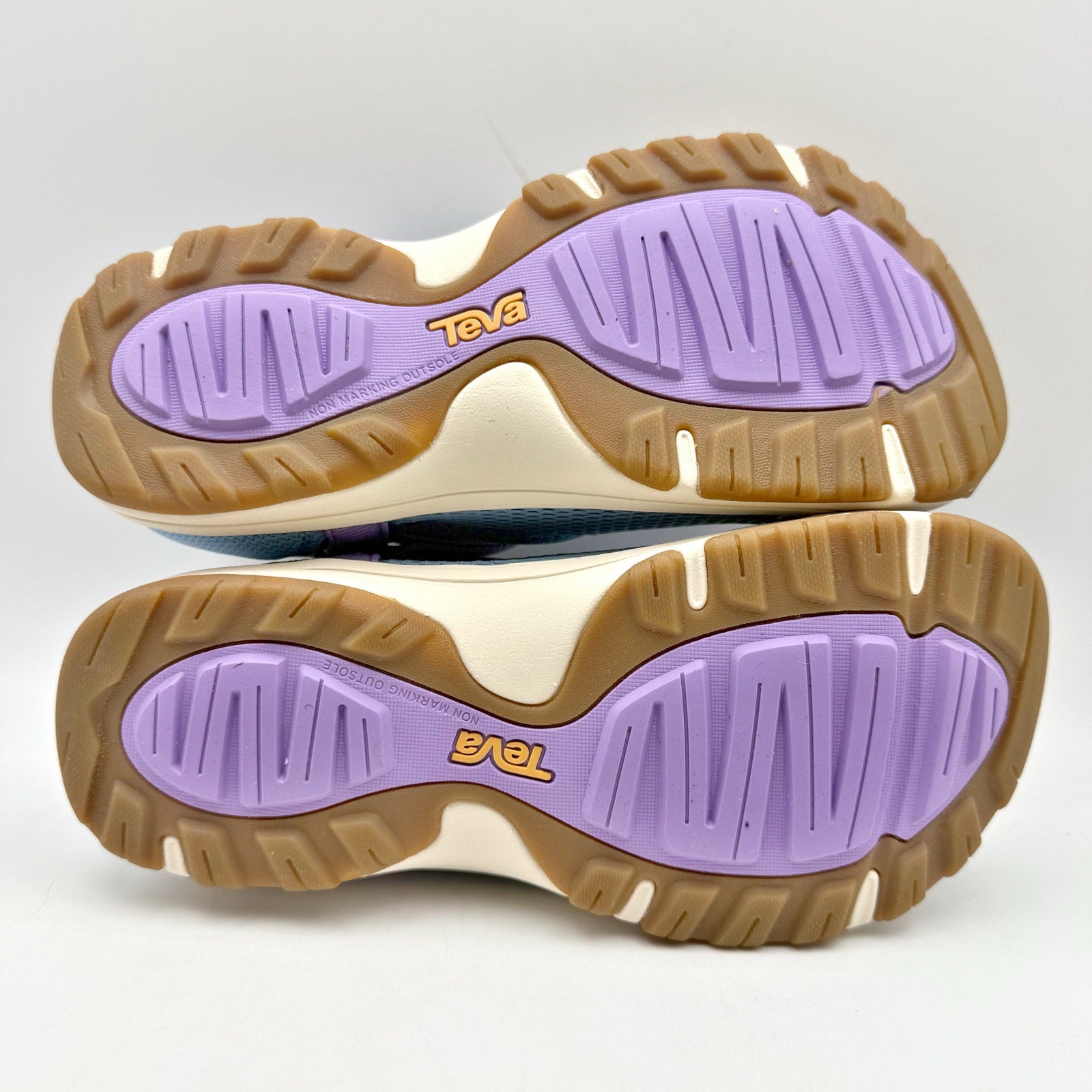 TEVA Kids Outflow Universal Closed Toe Sandals US 4 Purple Blue Water Shoes NIB