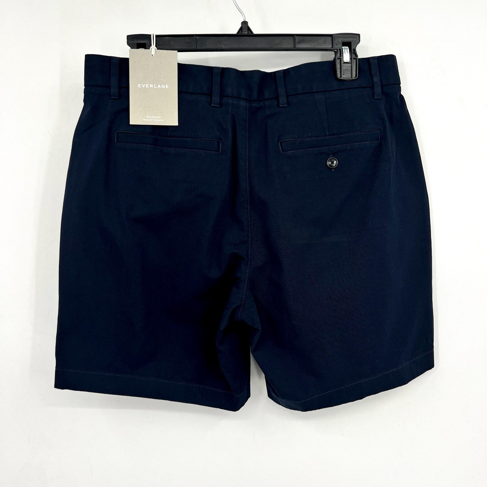 EVERLANE Men's 7" Athletic Fit Performance Chino Shorts Size 31 Navy Blue NWT