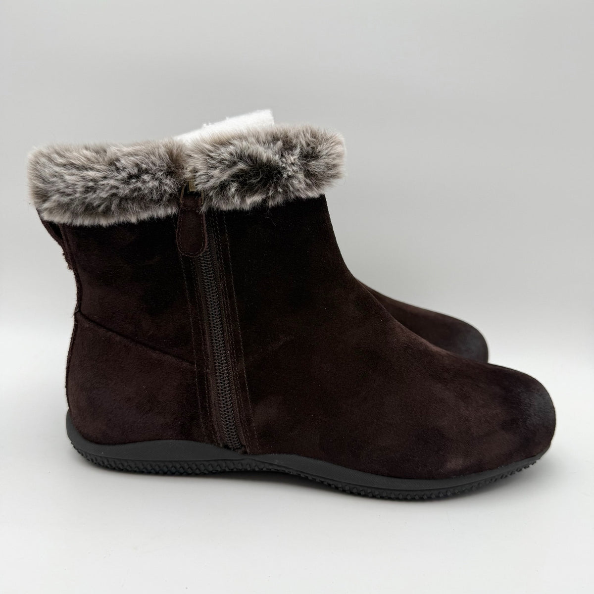 SoftWalk Womens Helena Winter Ankle Boots Size 10 WW Brown Suede NIB