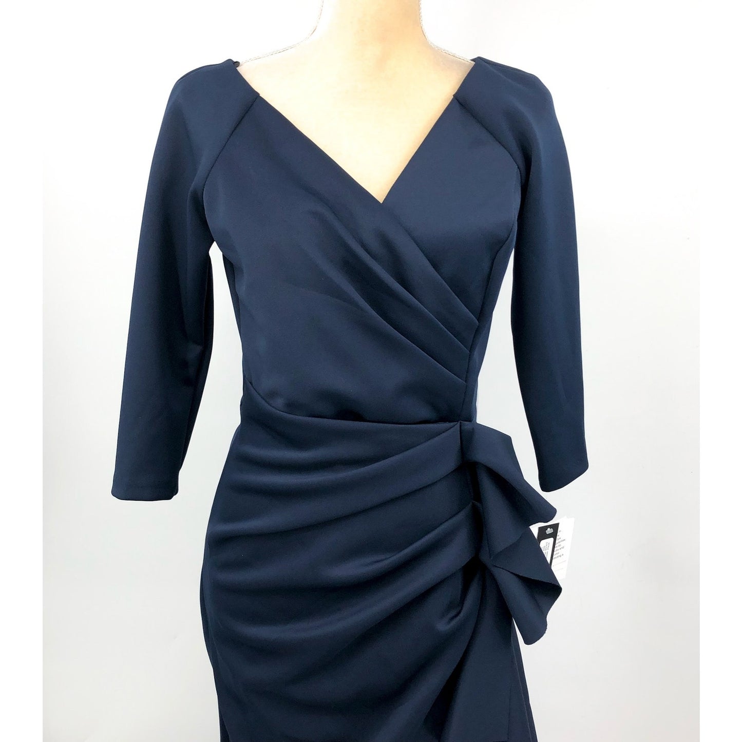 XSCAPE Women's Ruched Scuba Ruffle Gown Size 8 Midnight Blue 3/4 Sleeves NWT