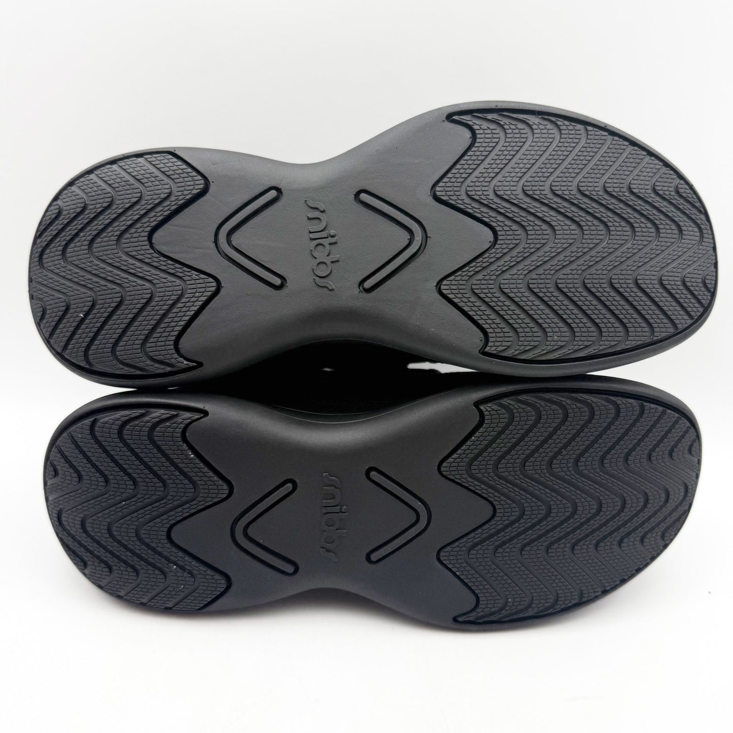 Snibbs Womens Orbit Work Sneakers US 10 EU 42 Black Soft Toe Shoe NIB