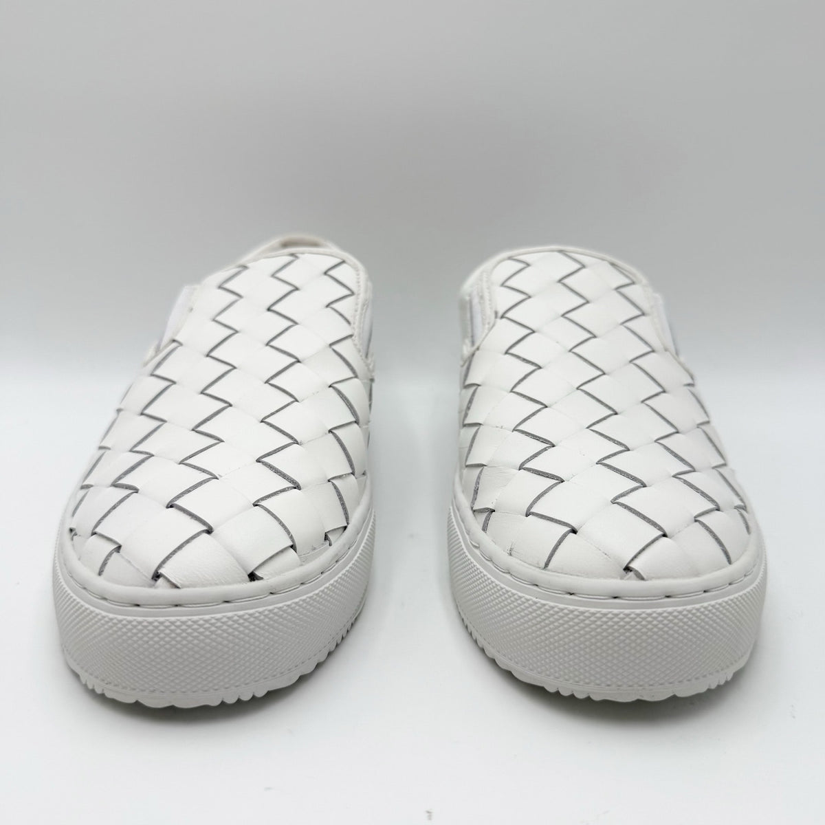 Marc Fisher LTD Womens Calla Casual Sneakers Size 8.5 M White Woven Leather NIB